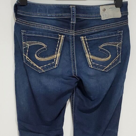 Silver Suki dark wash 28x31 mid rise baby boot cut joga jeans - Picture 4 of 8